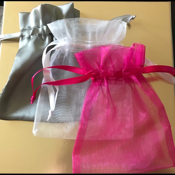 🛍 Vintage Gold Teardrop Clip On Earrings w/bag - Picture 6 of 6